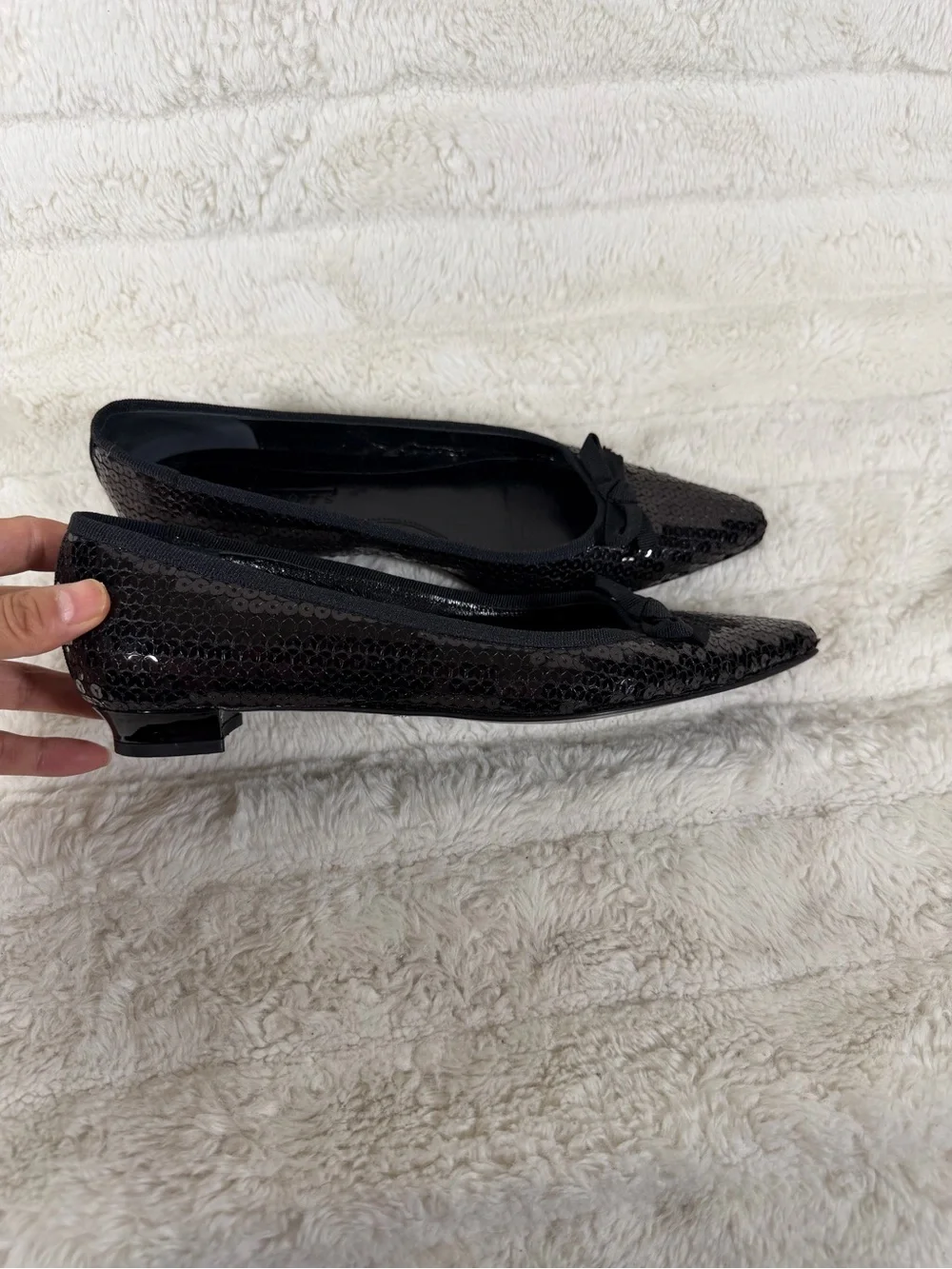 Talbots pointed-toe black sequin With Bow ballet flats Size 6